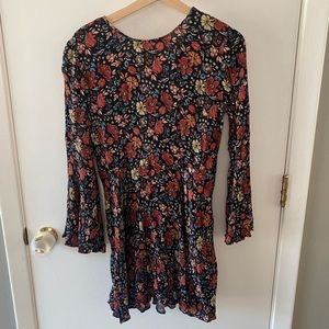 American Eagle floral mini dress, size medium.